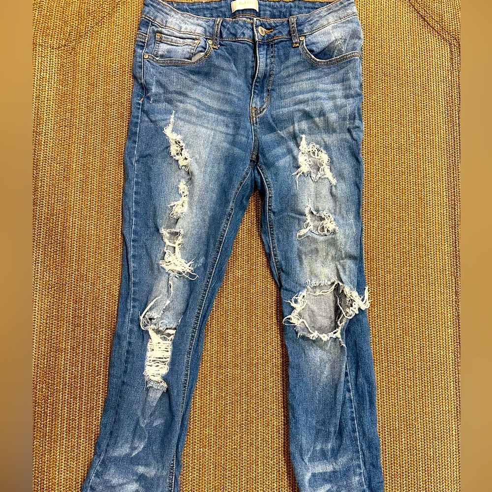 Altar’s State Boyfriend Ripped Jeans